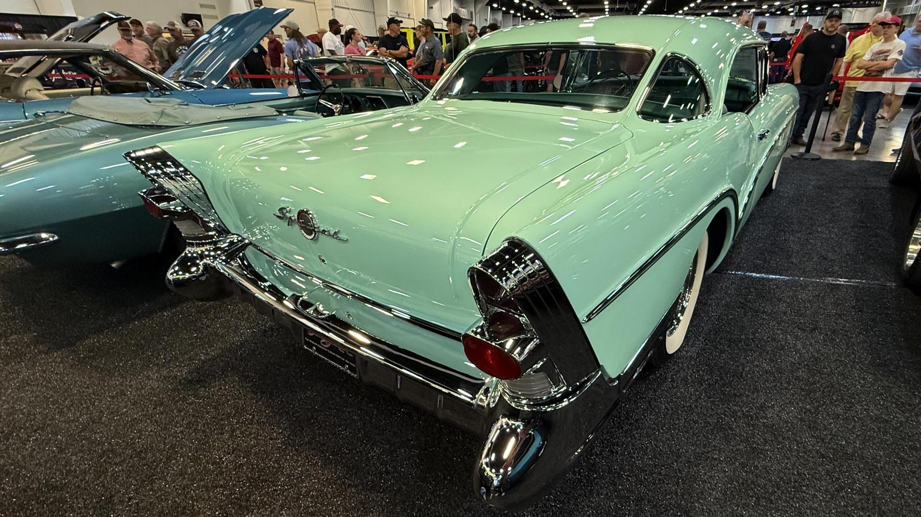 You Could Choose from Two Backlite Treatments for the 1957 Buick