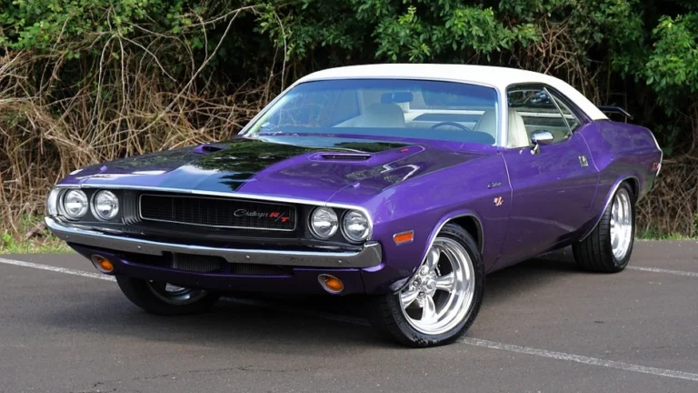 壁掛けシェルフ 1970 ダッヂ チャレンジャー R/T パープル 1970-dodge-challenger-rt-