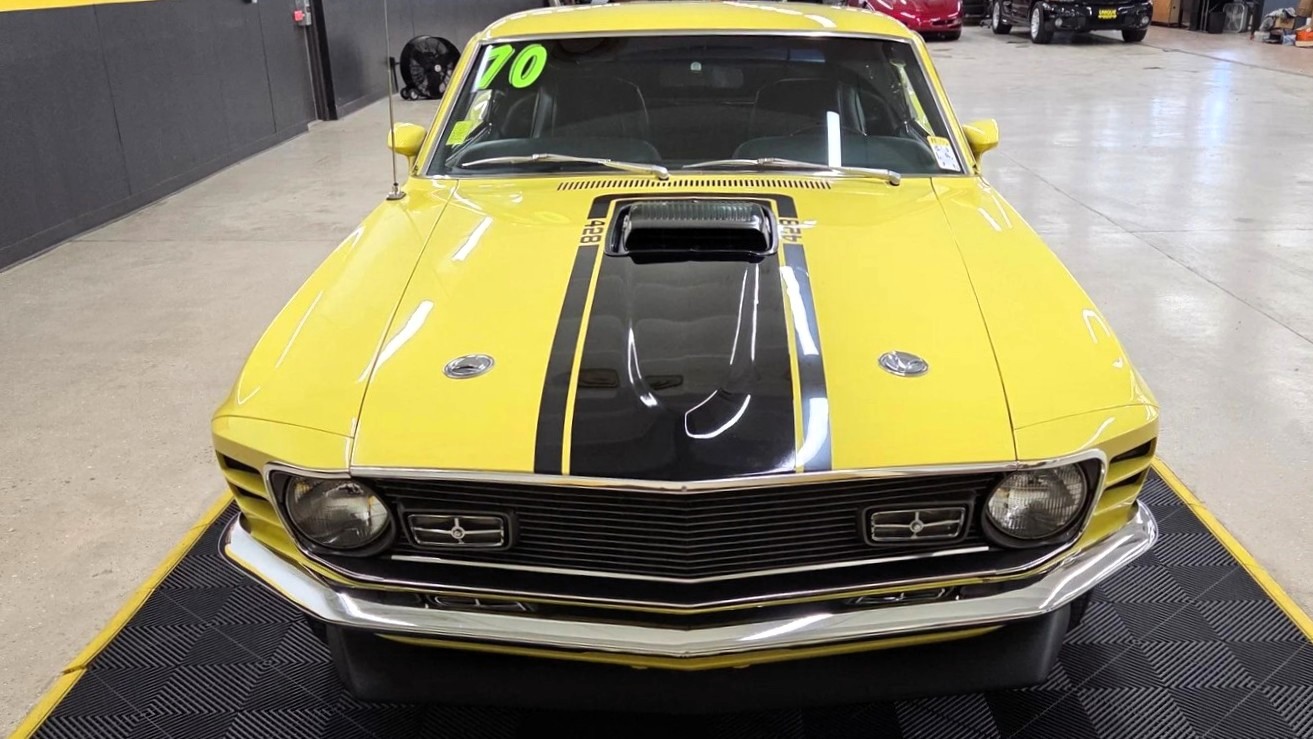 AutoHunter Spotlight: 1970 Ford Mustang Mach 1