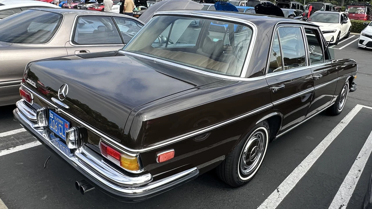 The 1970 Mercedes-Benz 280S Was an Executive Status Symbol