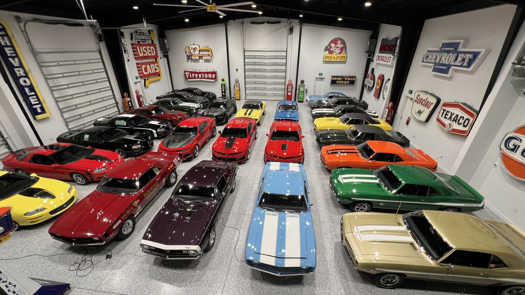 Classic Cars logo
