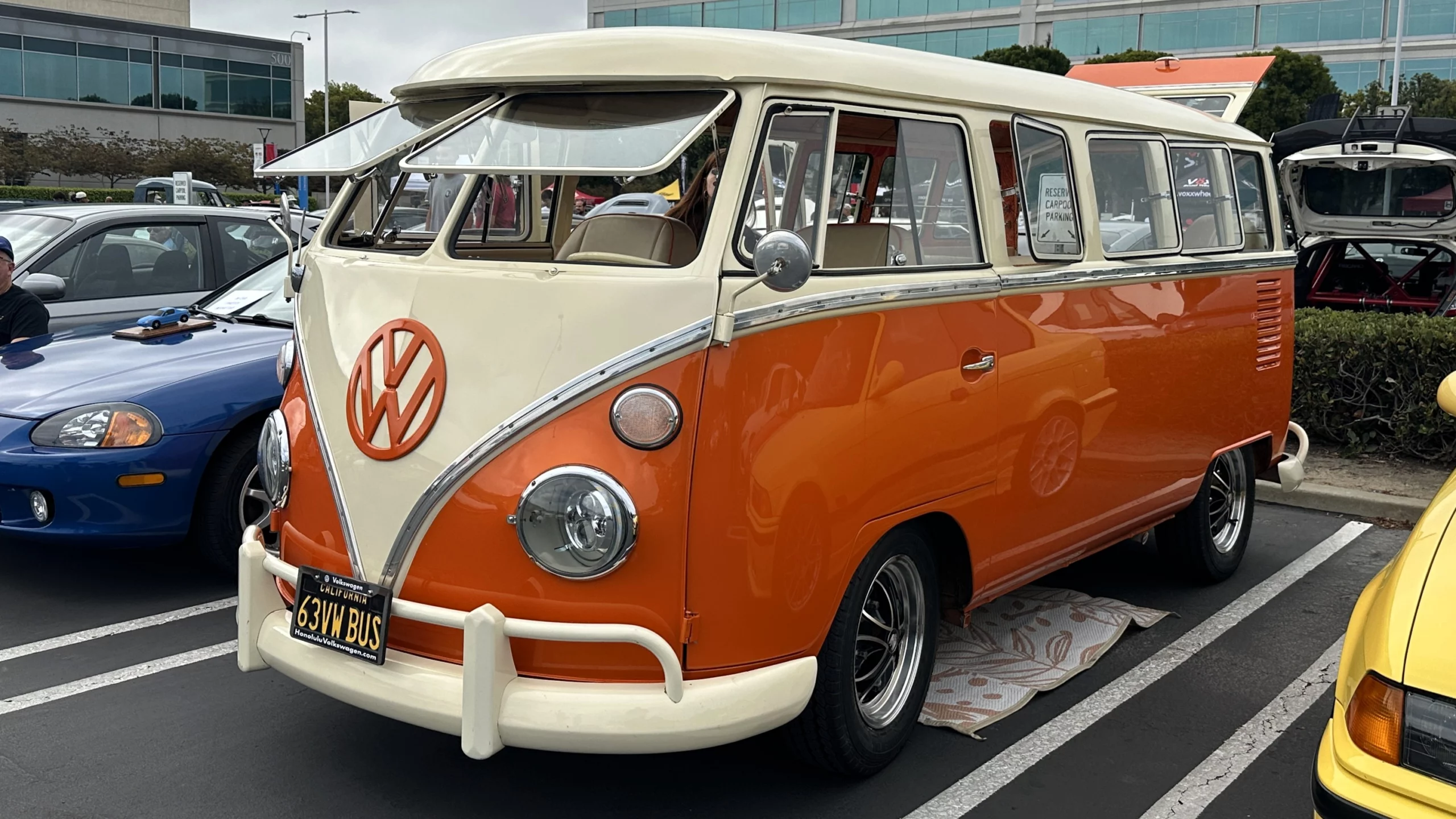 1963 Volkswagen Bus Is a Beach-Ready Cruiser 1963 Volkswagen Bus Is a Beach-Ready Cruiser