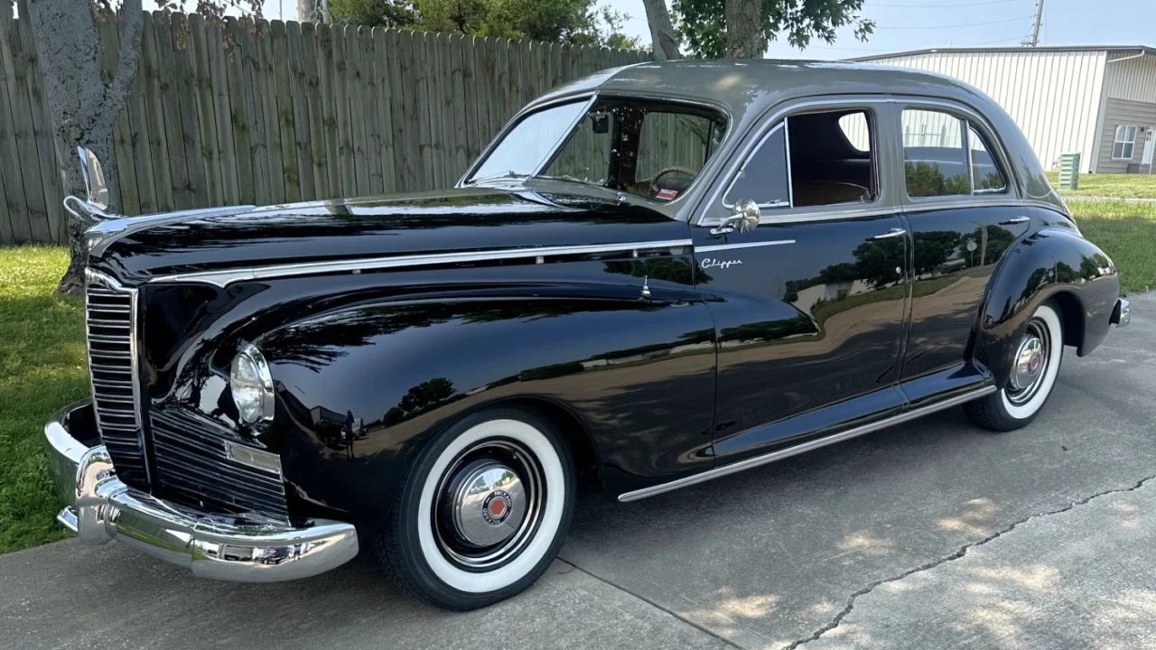 1946 Packard Clipper