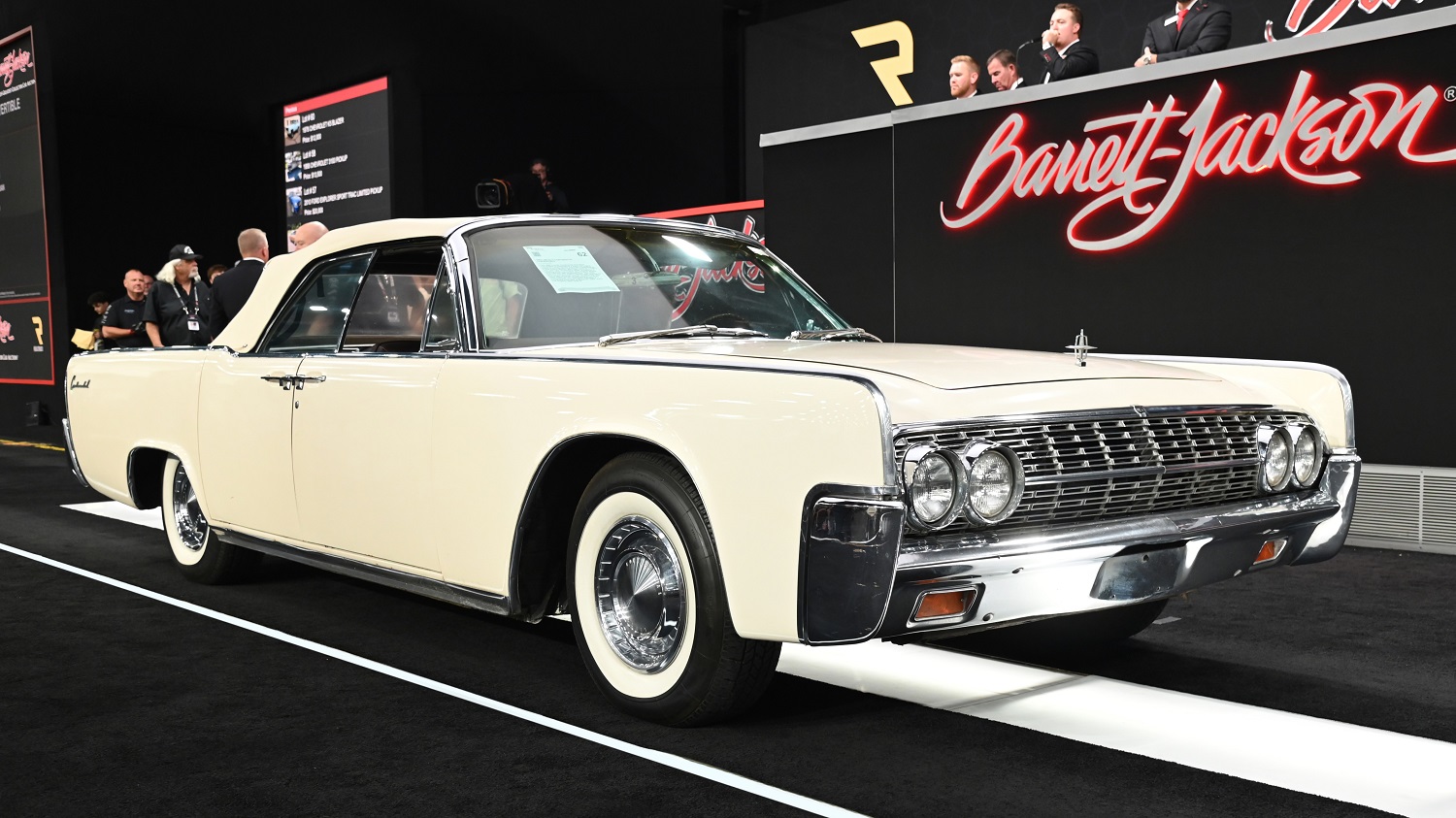 Day 1 Highlights at the Barrett-Jackson 2026 Las Vegas Auction Something for every enthusiast Diego Rosenberg 8 seconds ago 0