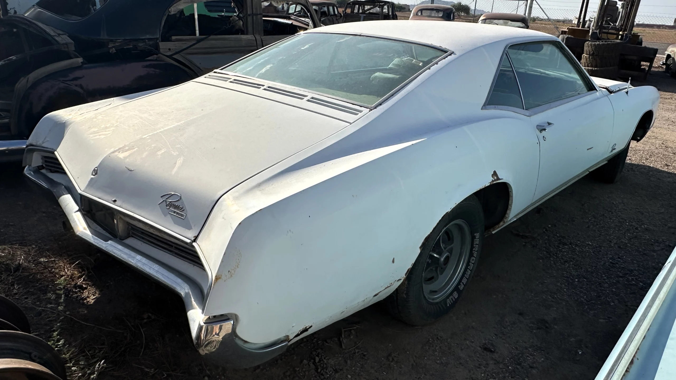 Der Buick Riviera von 1966 war ein luxuriöses Coupé der Oberklasse