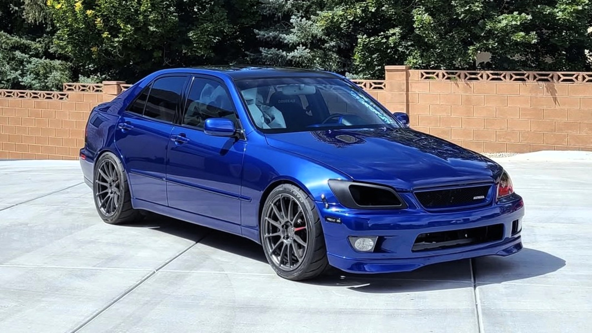 Listen to a Modified 1,300-horsepower Lexus IS300 on a Dyno Listen to a Modified 1,300-horsepower Lexus IS300 on a Dyno
