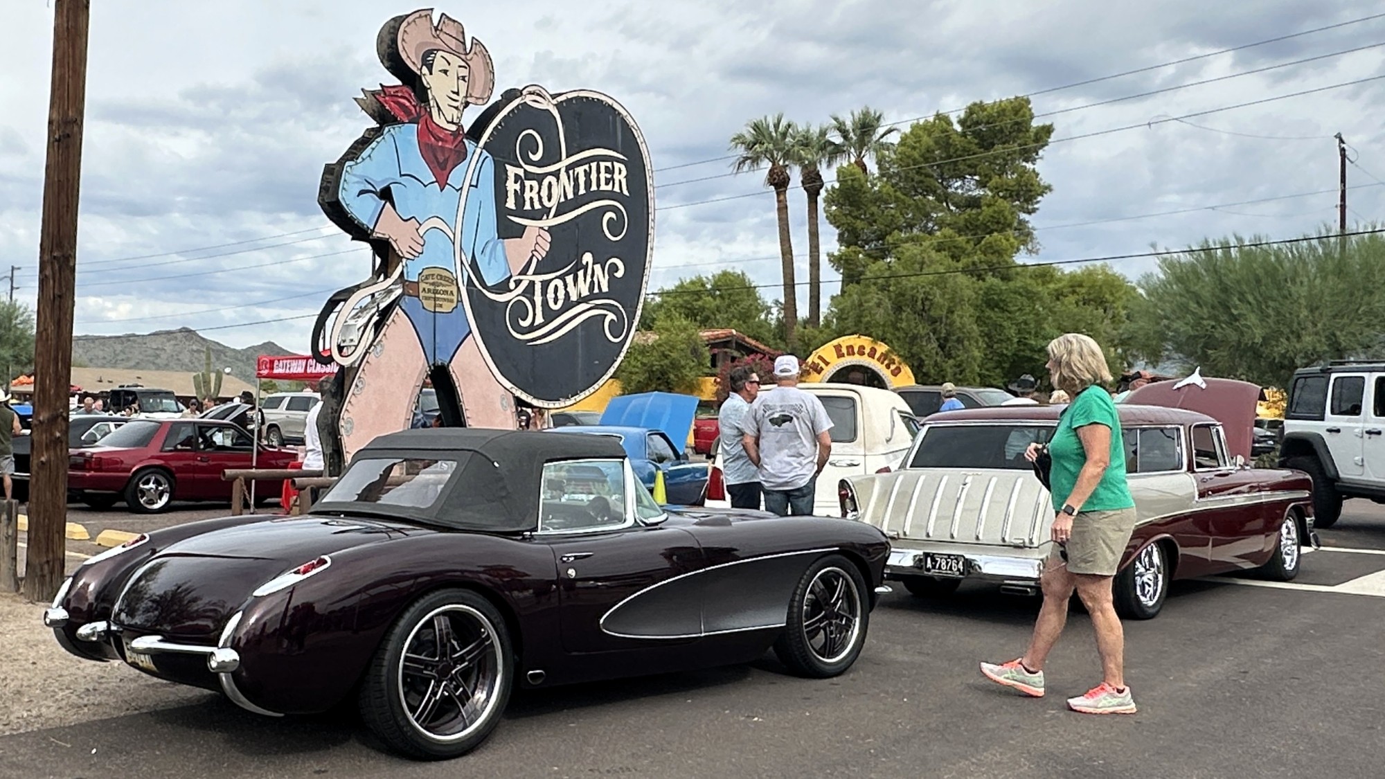 Cave Creek, Arizona Hosts Hundreds of Classic Cars