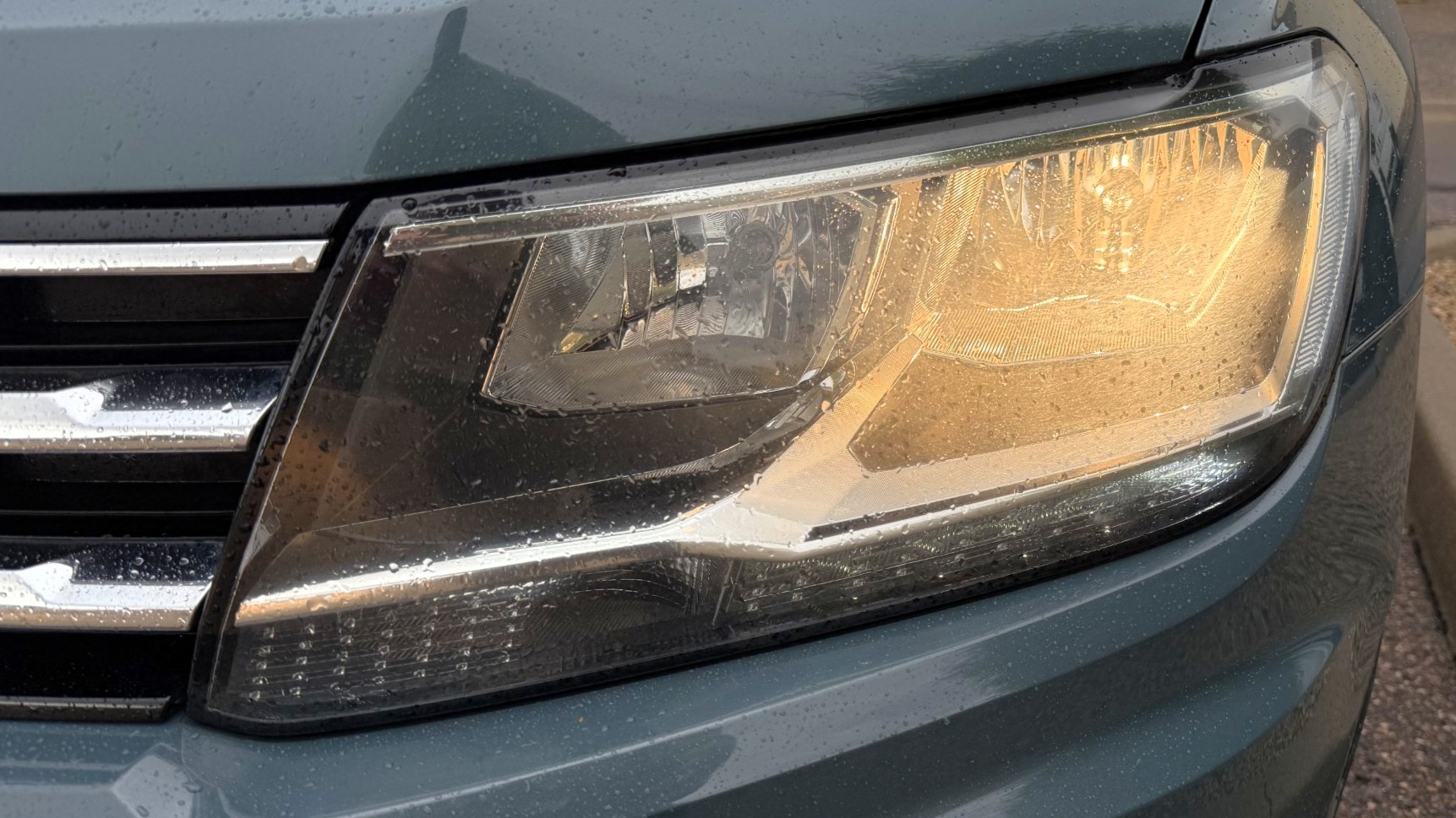 Mind Your Headlights When It Rains … and every other time you drive! 11 seconds ago 0
